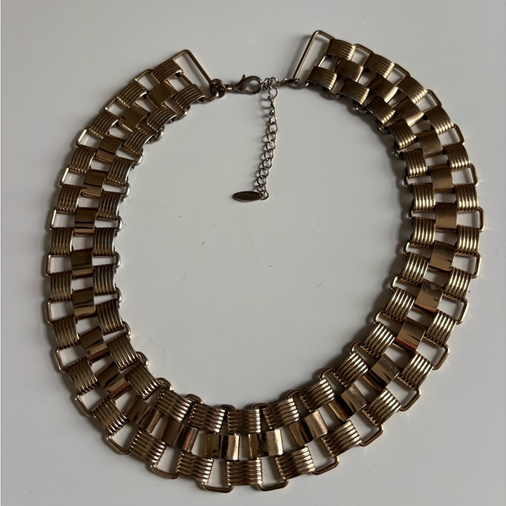 Elegant Gold and Silver Women's Necklace
